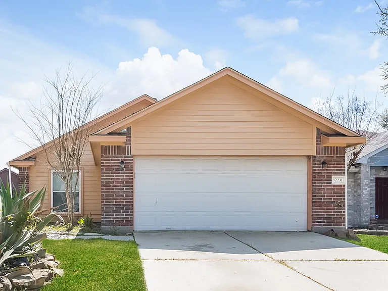 12231 Innisfall Cir — Photo 1