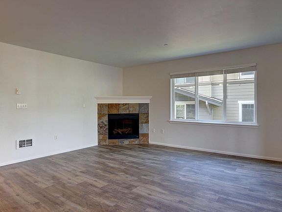 5th image of 11306 124th Ave NE #202
