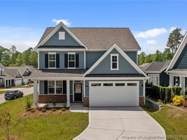 44 Glenwood Ct, Spring Lake, NC 28390