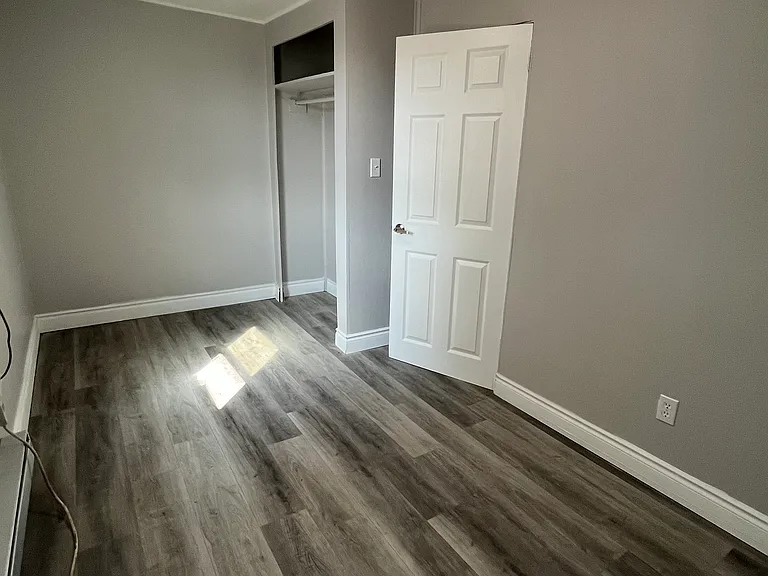 807 Wellington Ave #5 — Photo 11
