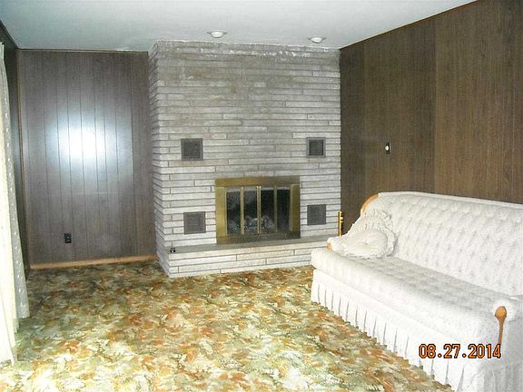 2nd image of 2383 E Arnold Ln
