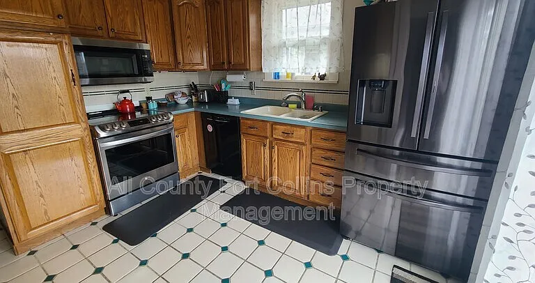 1217 13th St — Photo 5