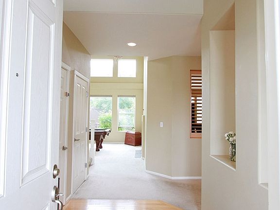2nd image of 5848 Marshall Pl SE