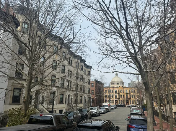 11 Blackwood St #A, Boston, MA 02115