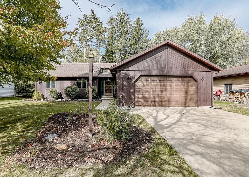 1st image of 722 BECHER DRIVE