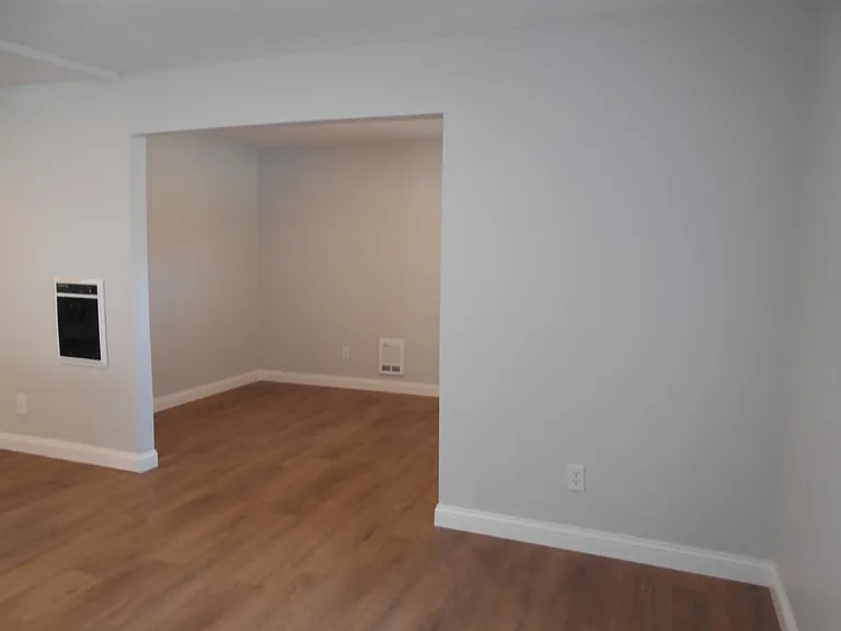 17 N Cedar St — Photo 8