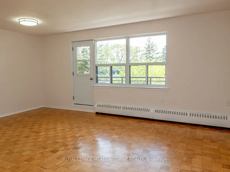 1017 Seneca Ave #408 — Photo 14