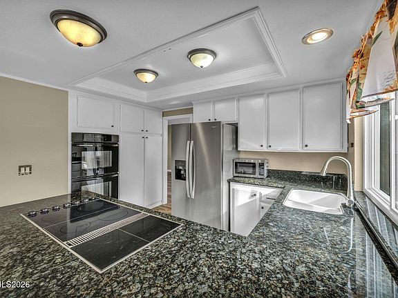 4th image of 4760 Warren Way