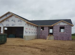 667 Prairie Vw, Evansville, WI 53536