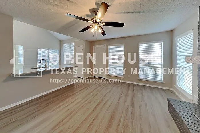 6703 Olivewood Dr — Photo 3