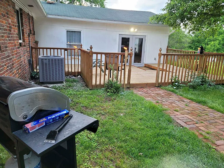 1594 Mudd Ave — Photo 4