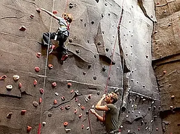 50 Riverside Boulevard image 13 of 19