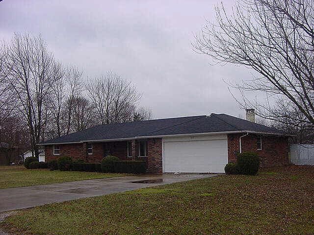2nd image of 305 Green Valley Rd