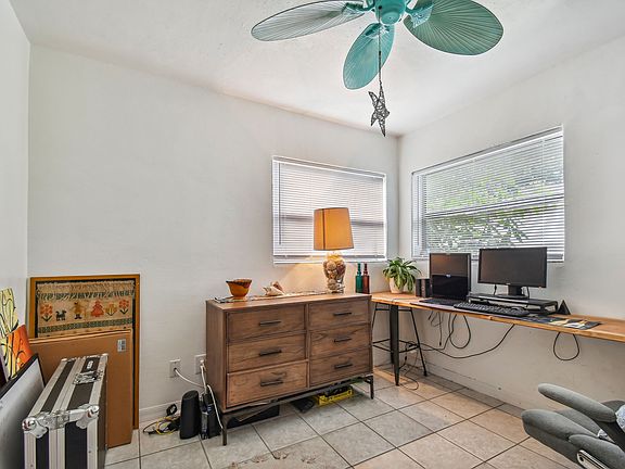 office / bedroom 2