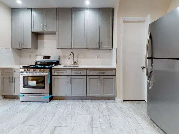 32-16 Baywater Ct, Far Rockaway, NY 11691