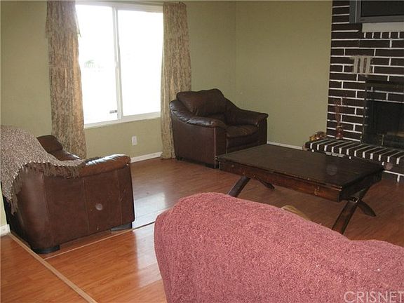 4th image of 628 W Avenue J8