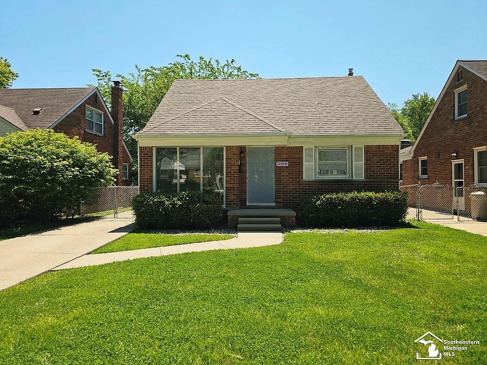 1st image of 20308 Country Club Dr