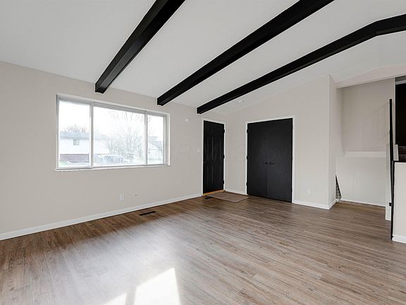 4th image of 3260 Earncliff Dr