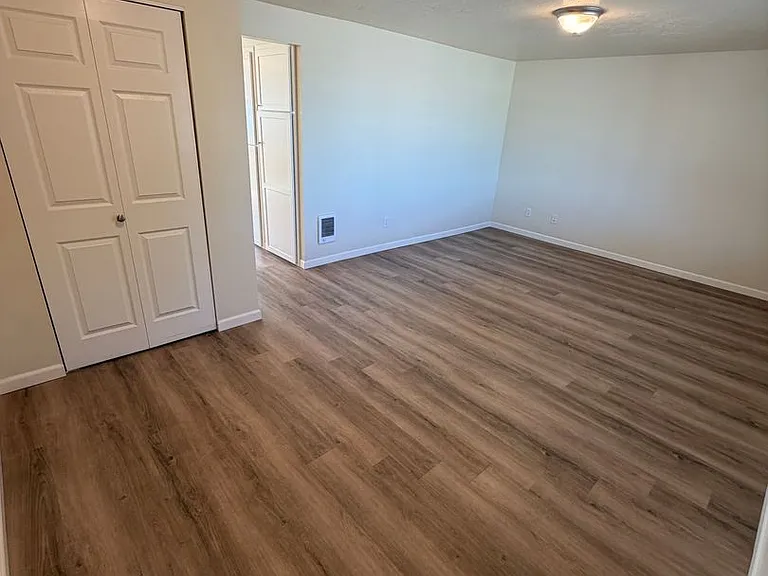 2215 Elm St SW — Photo 4