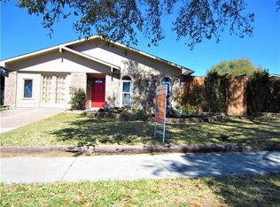 3135 Abbey Rd, Carrollton, TX 75007