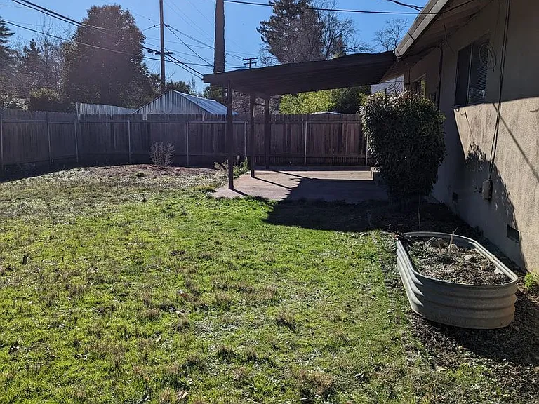 735 Christine Ave — Photo 14
