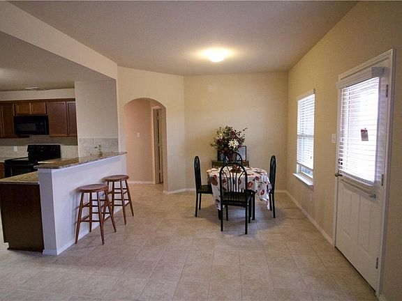 5th image of 2524 Saldana Dr
