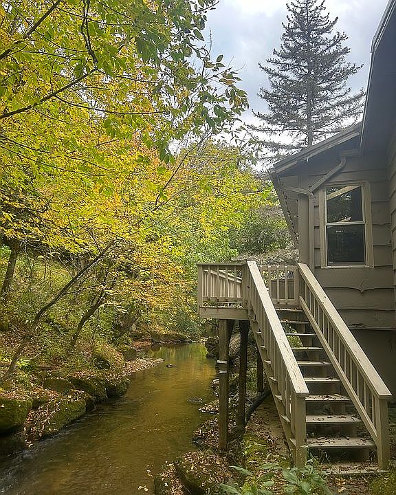 2nd image of 186 Goshen Creek Ln