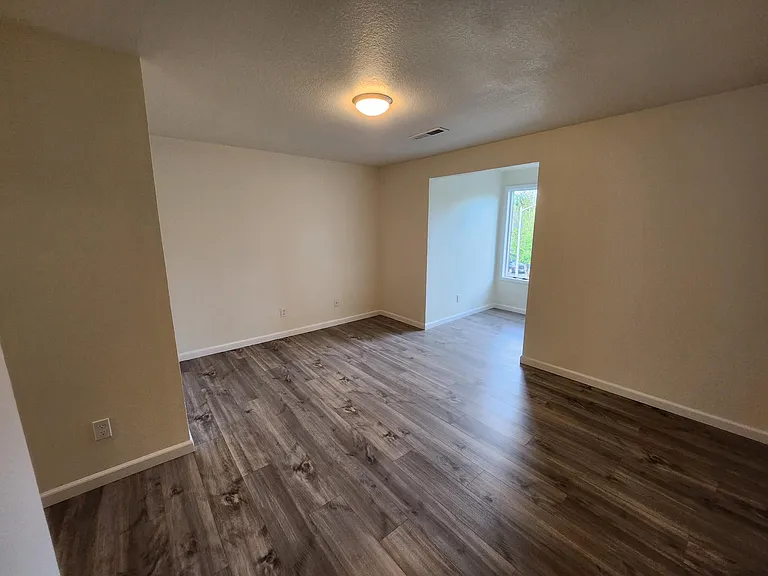 15477 SW Donna Ct — Photo 27