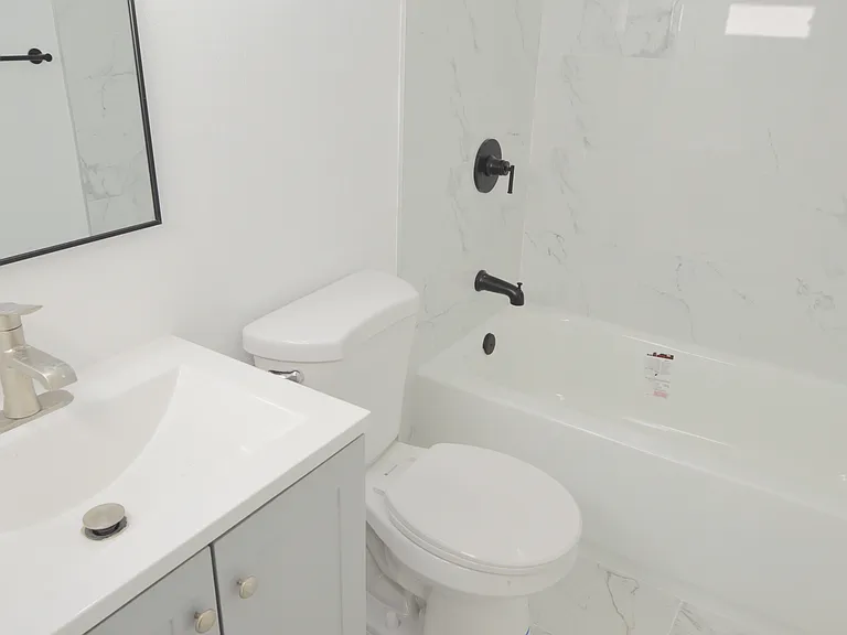 11968 York Ave #8 — Photo 29