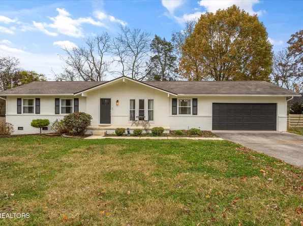 11620 Foxford Dr, Knoxville, TN 37934