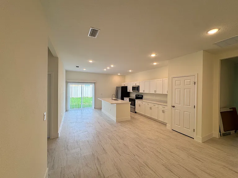 486 Big Sioux Ct — Photo 16