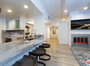 1155 N La Cienega Blvd #3, West Hollywood, CA 90069