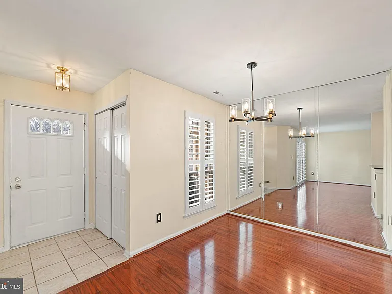254 Steeplechase Ct — Photo 5