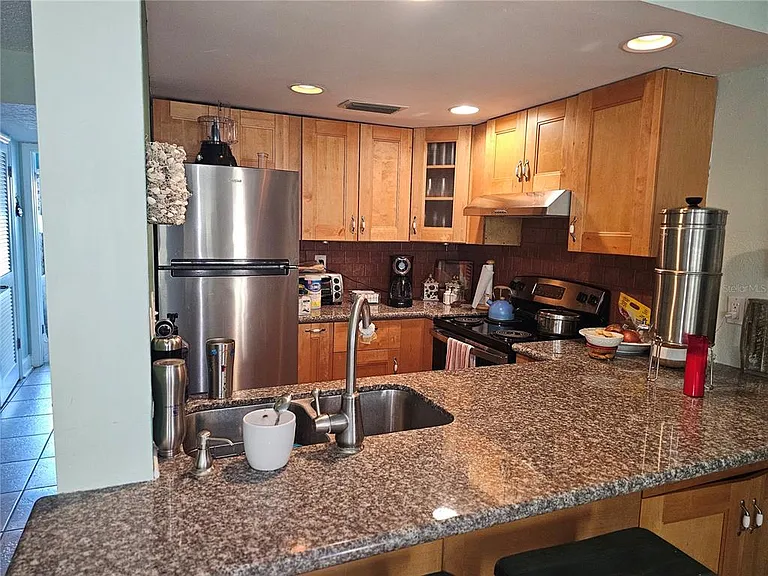 2525 W Bay Dr #A13 — Photo 12