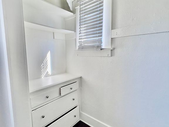 5th image of 322 Daisy Ave APT 8