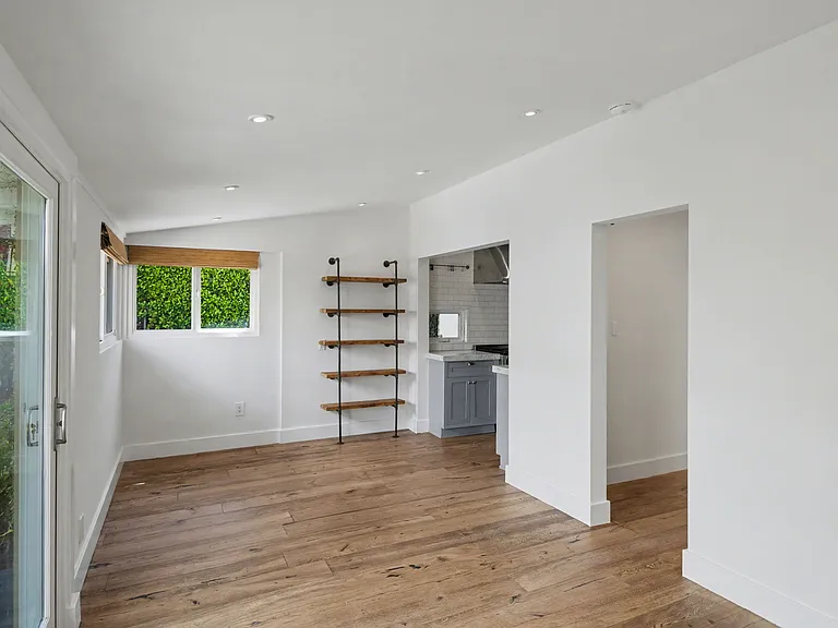 6609 Leland Way — Photo 13