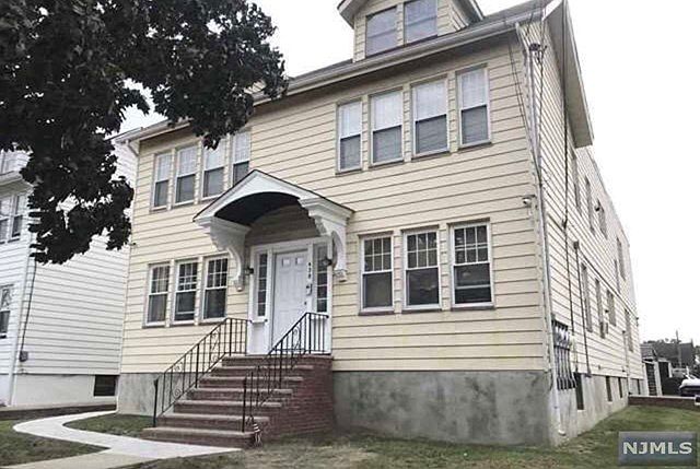 1st image of 428 Fern Ave