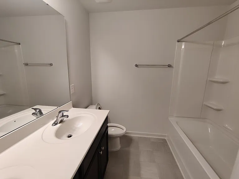 356 N Great White Way — Photo 18