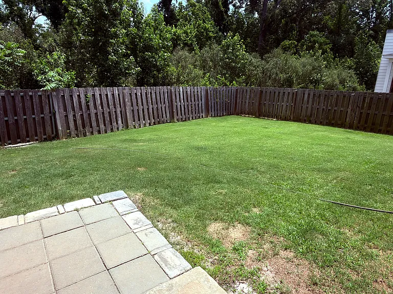 4050 Stowe Dr — Photo 35
