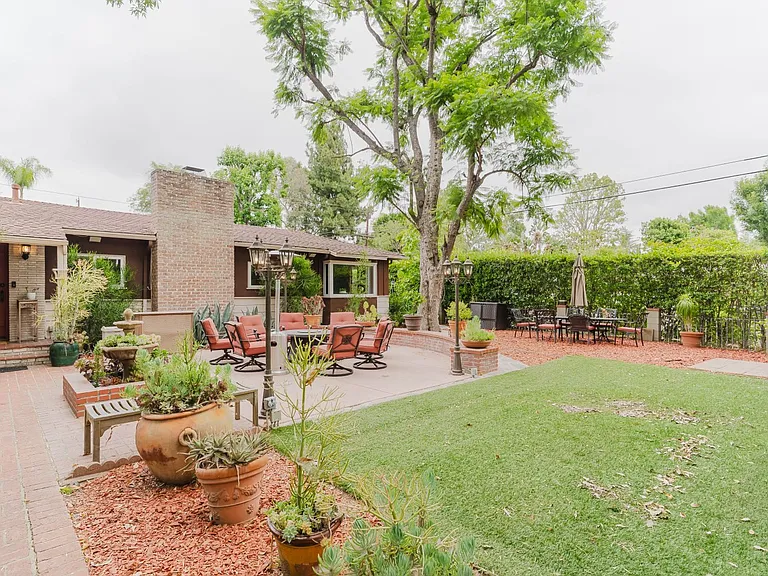 13405 Tiara St — Photo 3
