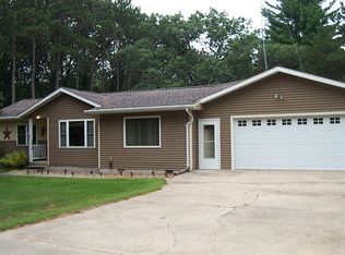 N5058 Fox River Ln, Princeton, WI 54968