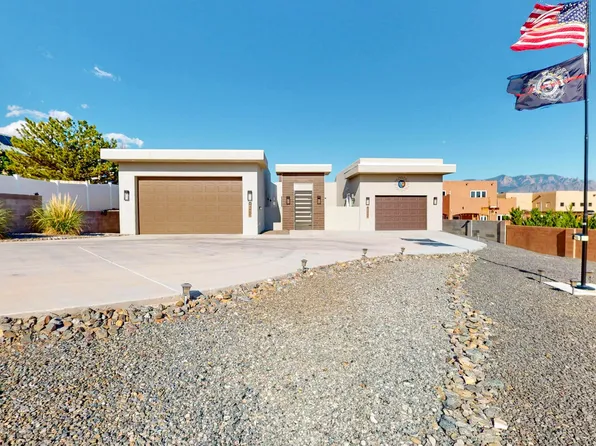 3408 Demavend Rd NE, Rio Rancho, NM 87144