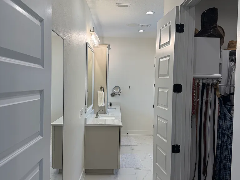 2708 W Thornton Ave — Photo 11