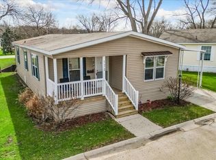173 Northshore Rd, Elgin, IL