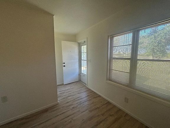 2nd image of 3649 Hickory St
