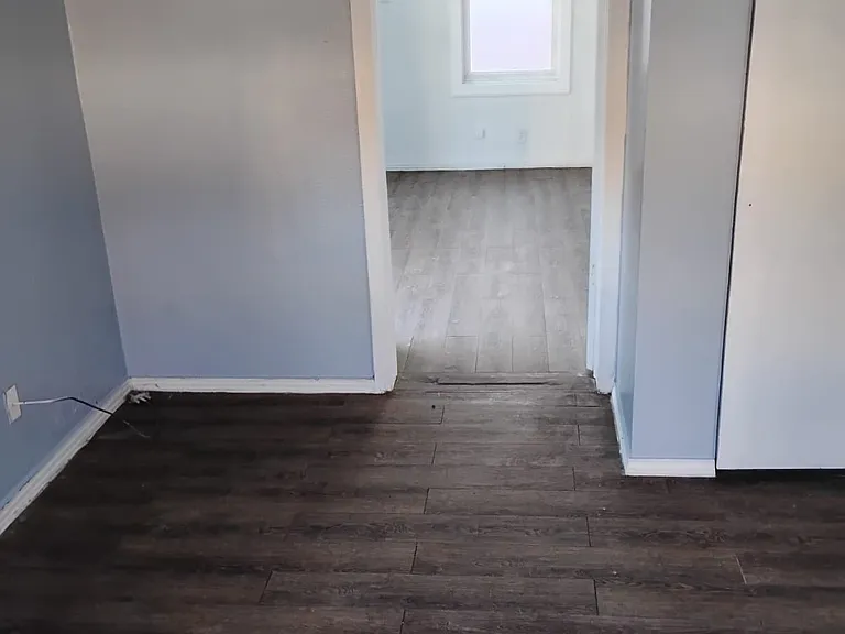 4805 Collins Ave — Photo 17