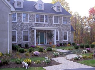 23 Woodland Heights Cir, Glen Gardner, NJ 08826