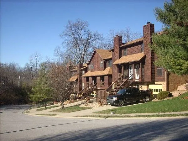 1006 Maces Grove Rd