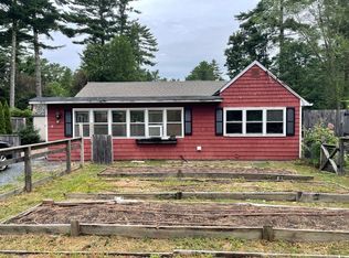 9 Everett St, Carver, MA 02330