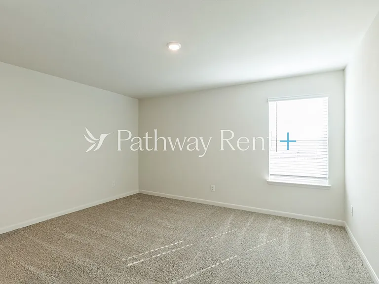 932 Crimson Wolf Rd — Photo 10